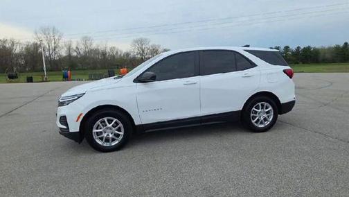Summit White 2023 Chevrolet Equinox LS