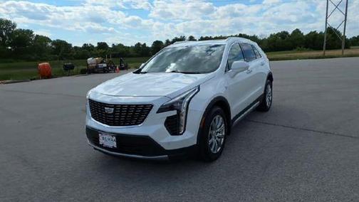 Crystal White Tricoat 2020 Cadillac XT4 Premium Luxury