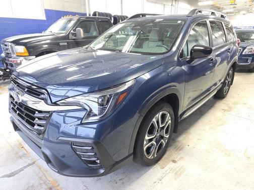2025 Subaru Ascent Limited 8-Passenger