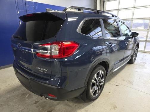 2025 Subaru Ascent Limited 8-Passenger