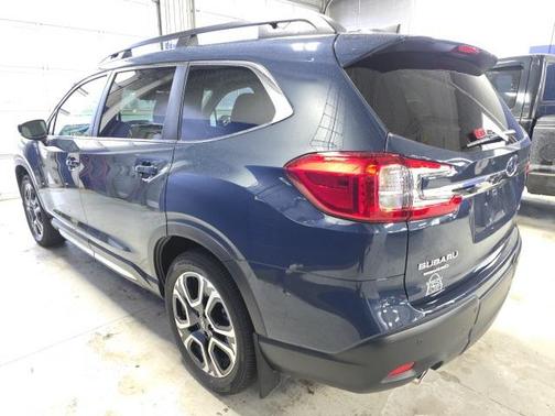 2025 Subaru Ascent Limited 8-Passenger