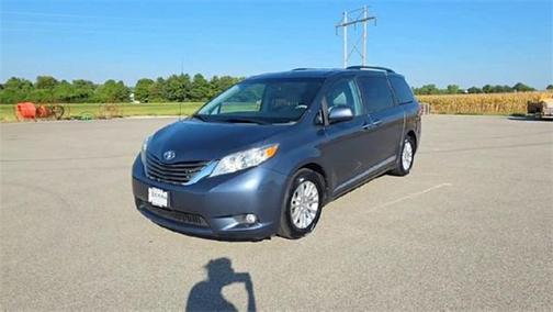2013 Toyota Sienna XLE