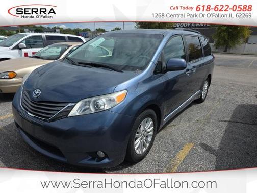 2013 Toyota Sienna XLE