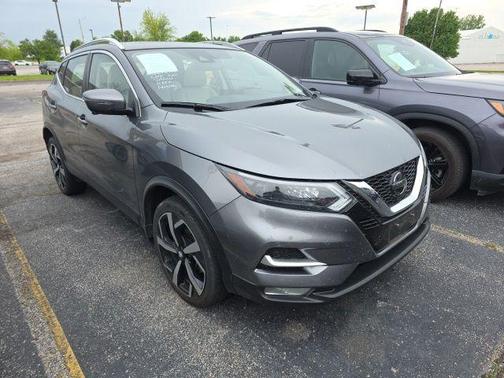 Gun Metallic 2020 Nissan Rogue Sport SL