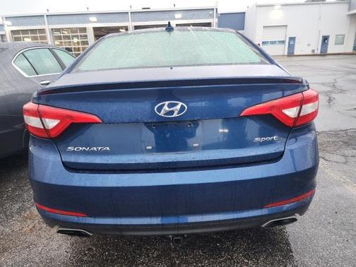 2015 Hyundai SONATA Sport