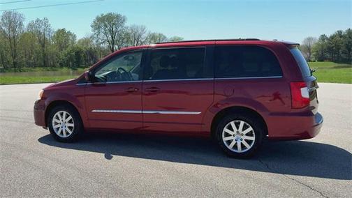 2014 Chrysler Town & Country Touring