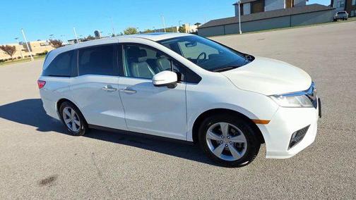 White Diamond Pearl 2019 Honda Odyssey EX-L