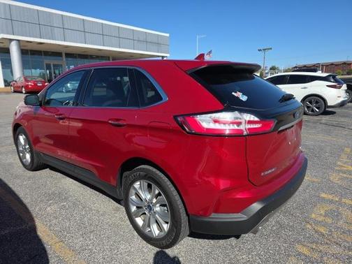 2020 Ford Edge Titanium