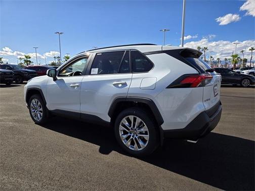 2025 Toyota RAV4 XLE Premium