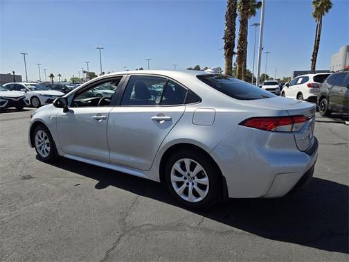 2025 Toyota Corolla LE