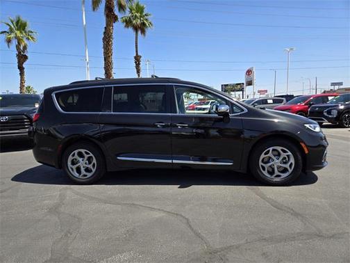 2023 Chrysler Pacifica Limited