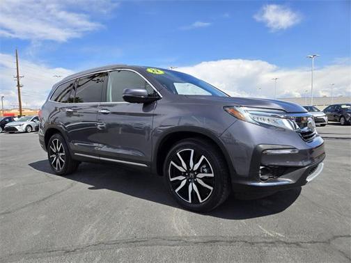 2022 Honda Pilot Touring 8-Passenger