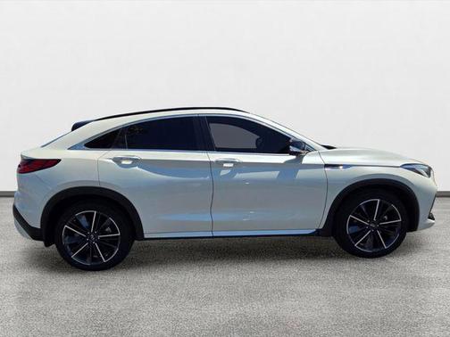 Majestic White 2023 INFINITI QX55 ESSENTIAL