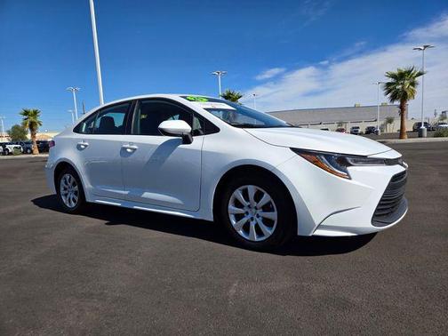 2025 Toyota Corolla LE