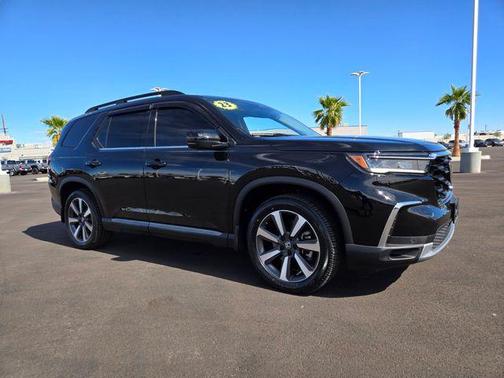 2023 Honda Pilot Touring 8-Passenger