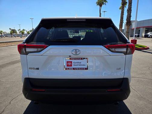 2024 Toyota RAV4 LE