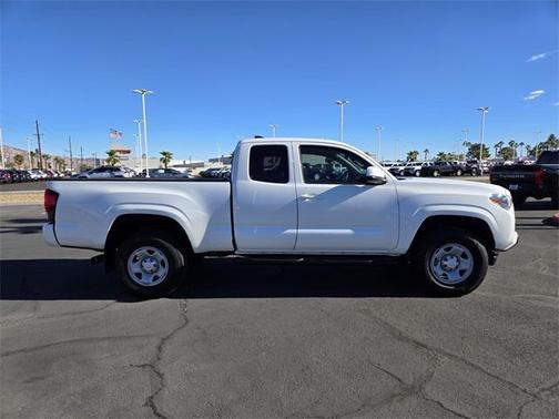2019 Toyota Tacoma SR
