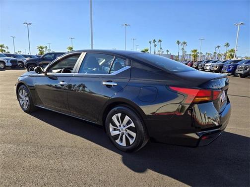 2025 Nissan Altima S FWD