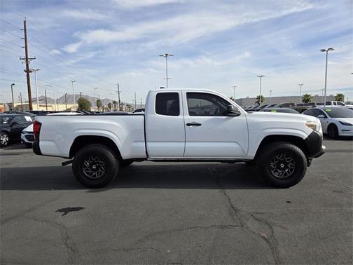 2019 Toyota Tacoma SR