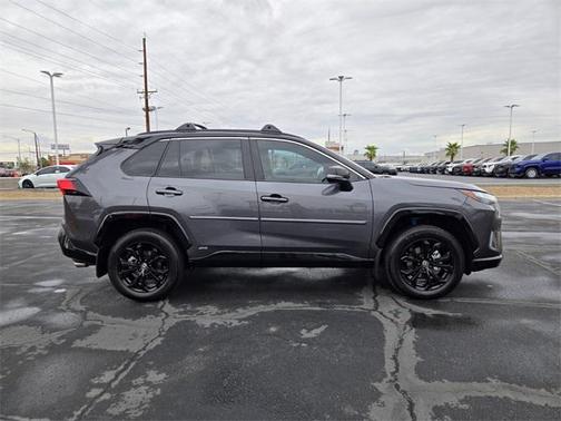 2025 Toyota RAV4 Hybrid SE