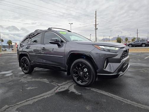 2025 Toyota RAV4 Hybrid SE