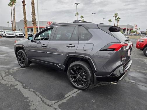 2025 Toyota RAV4 Hybrid SE