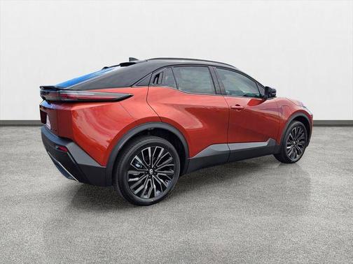 0m67 2026 Toyota C-HR XSE
