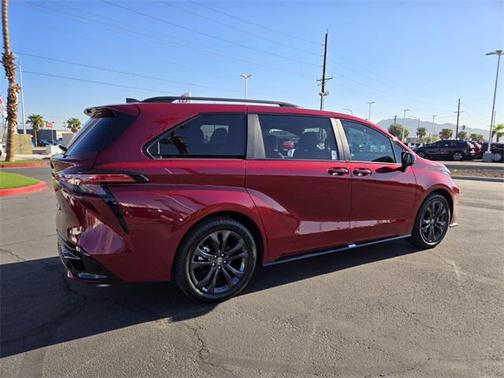2025 Toyota Sienna XSE 7 Passenger