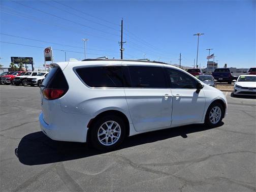 2017 Chrysler Pacifica LX