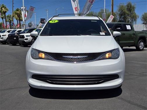 2017 Chrysler Pacifica LX