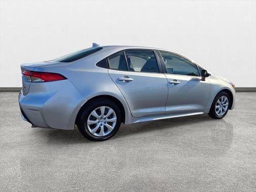 Classic Silver Metallic 2020 Toyota Corolla LE