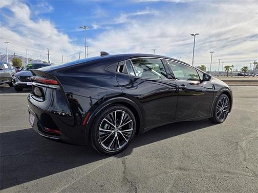 2025 Toyota Prius XLE