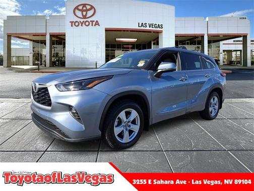 2022 Toyota Highlander LE