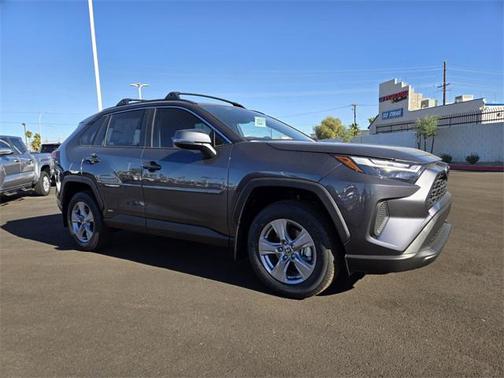 2025 Toyota RAV4 Hybrid XLE