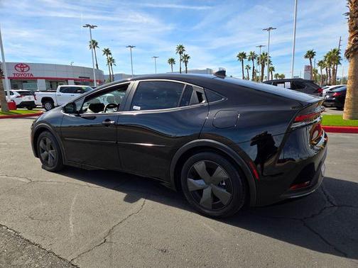 2025 Toyota Prius LE