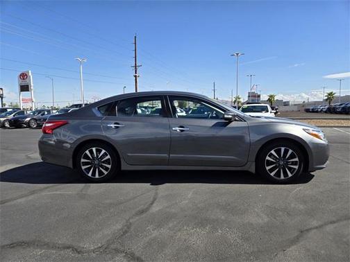 2017 Nissan Altima 2.5 SV