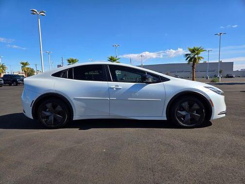 2023 Toyota Prius LE