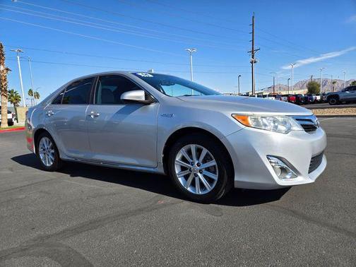 2014 Toyota Camry Hybrid XLE