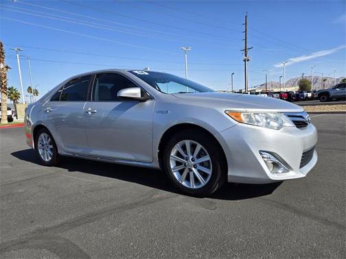 2014 Toyota Camry Hybrid XLE