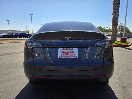 2024 Tesla Model Y Standard Range