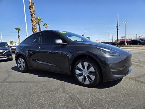2024 Tesla Model Y Standard Range