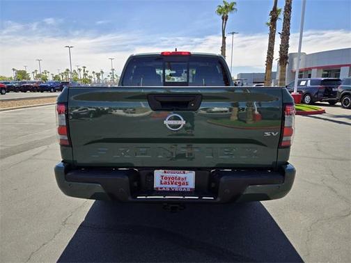 2022 Nissan Frontier SV