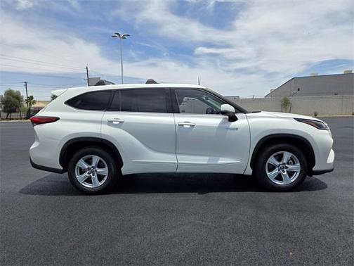 2021 Toyota Highlander Hybrid LE