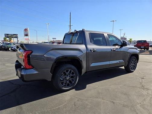 2026 Toyota Tundra Hybrid Platinum