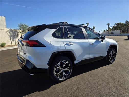 2025 Toyota RAV4 Hybrid SE