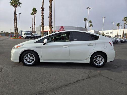 2010 Toyota Prius One
