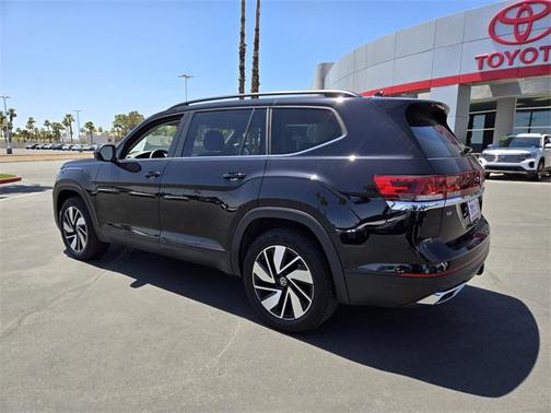 2024 Volkswagen Atlas 2.0T SE w/Technology 4MOTION