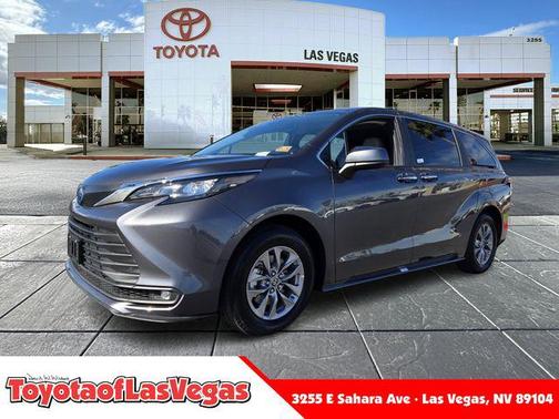 2025 Toyota Sienna XLE