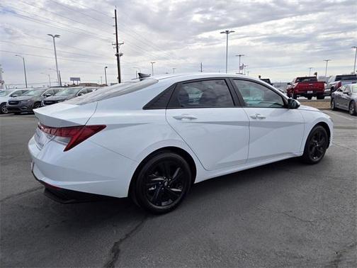 2023 Hyundai ELANTRA HEV Blue