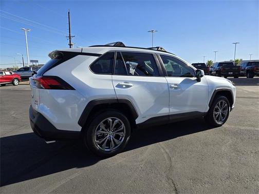 2023 Toyota RAV4 Hybrid XLE Premium